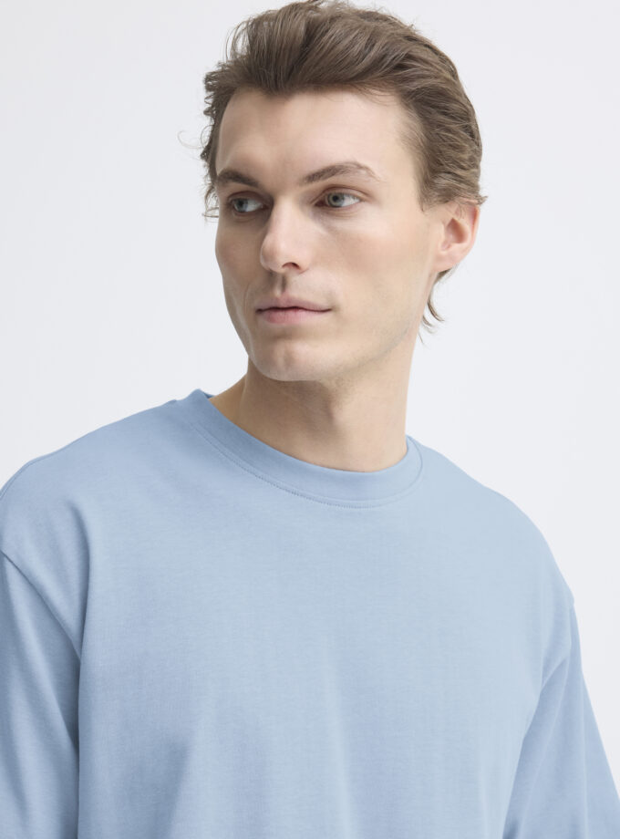 T-SHIRT - BABY BLUE