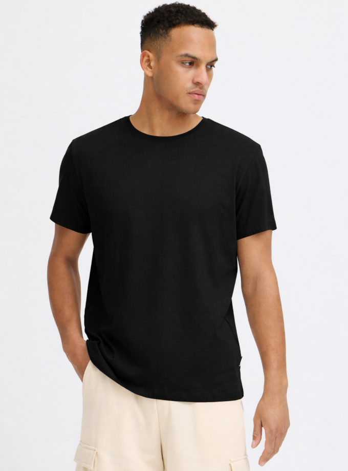 T-SHIRT - BLACK