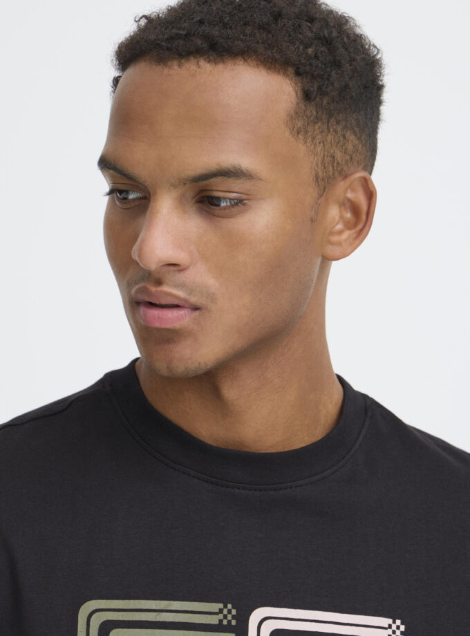 T - SHIRT - BLACK