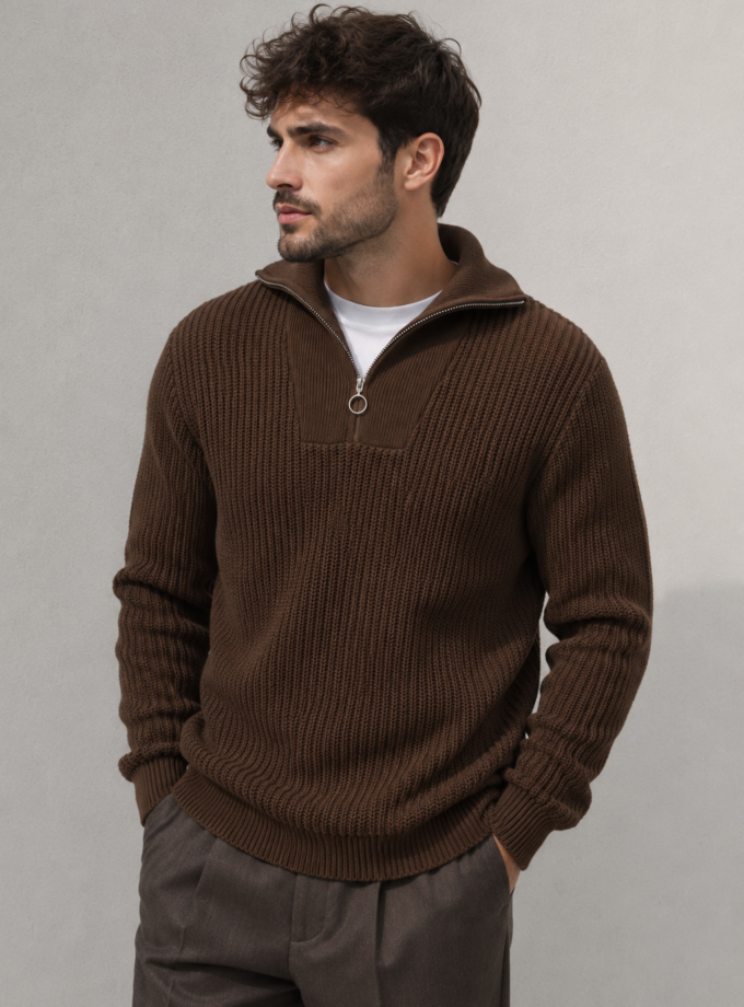 KNITTED SWEATER WITH ZIP NECK  - BROWN