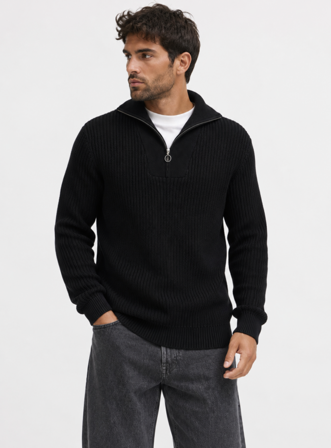 KNITTED SWEATER WITH ZIP NECK  - BLACK