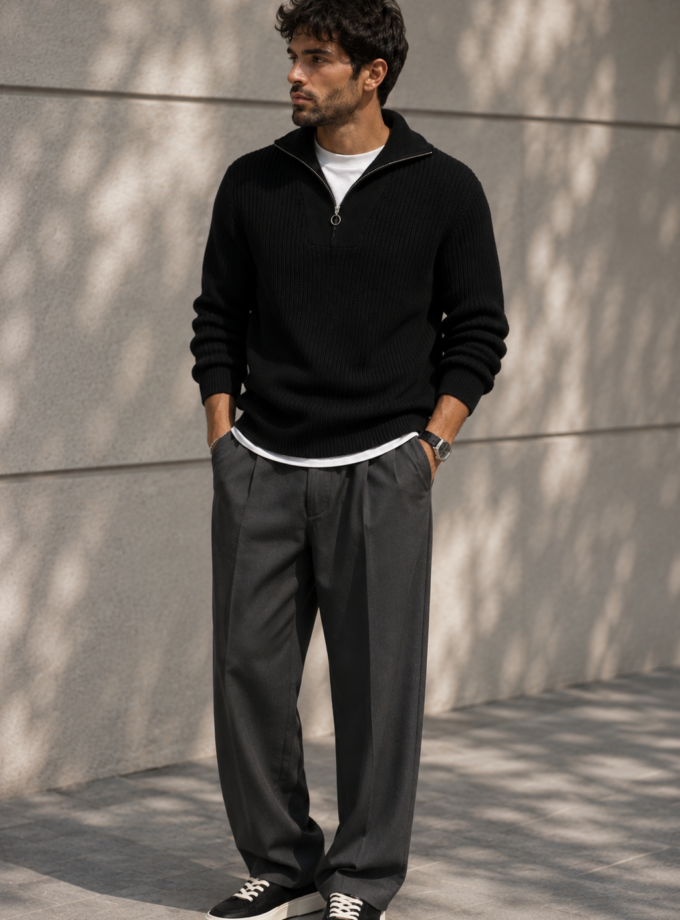 KNITTED SWEATER WITH ZIP NECK - BLACK