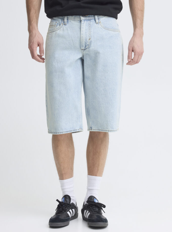 DENIM SHORTS LOOSE FIT - LIGHT BLUE