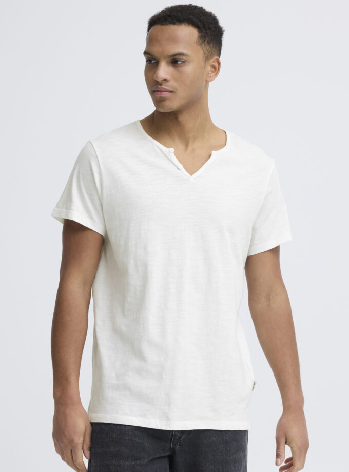 V - NECK T -SHIRT - WHITE