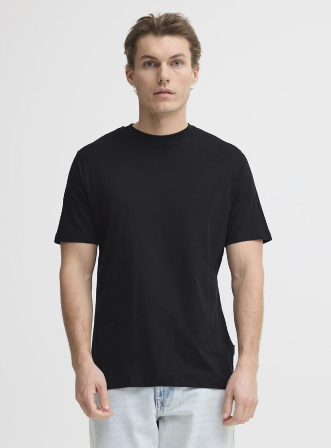 T-SHIRT - BLACK