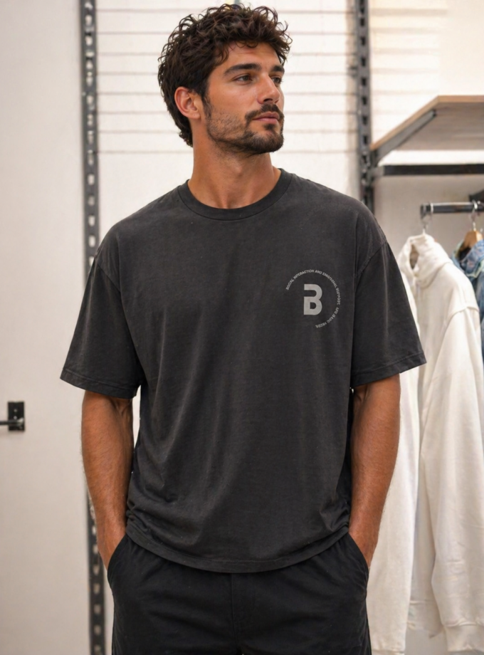 T - SHIRT - BLACK