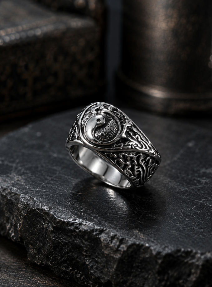 STAINLESS STEEL YIN YANG SIGNET RING