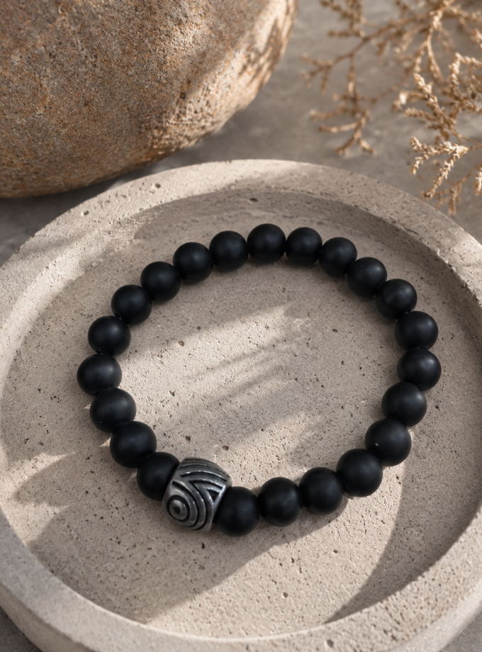 MATTE BLACK BEADED BRACELET