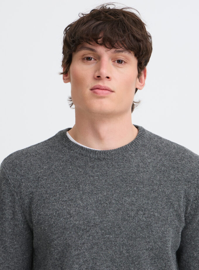 KNIT SWEATER - GREY