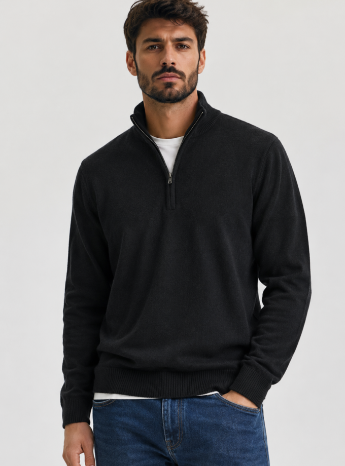 KNITTED SWEATER WITH ZIP NECK - BLACK