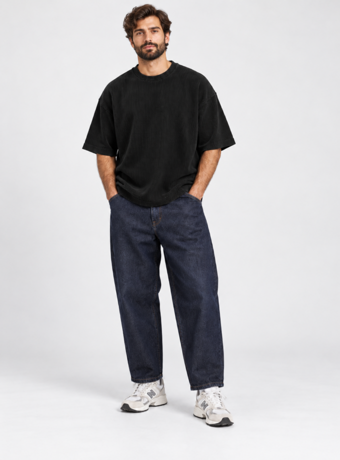 TEXTURED SHORT SLEEVE TOP - BLACK